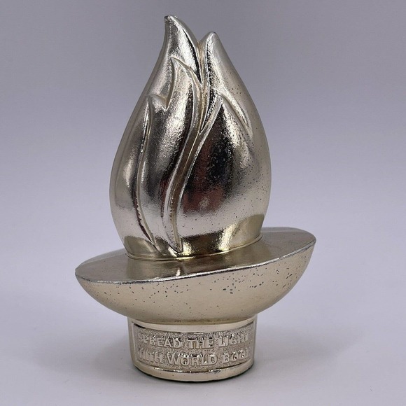 Vintage Torch Paperweight World Book Encyclopedia Spread the Light Collectible - Picture 9 of 9